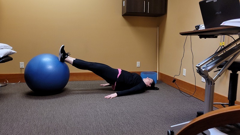 Hamstring Curl Roll Out Start